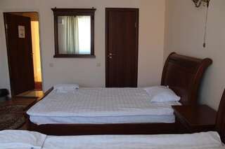 Отель Гостиница Азат Нур-Султан Стандартный двухместный номер с 2 отдельными кроватями-4