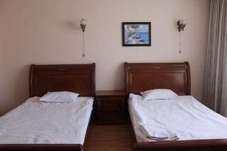 Отель Гостиница Азат Нур-Султан Стандартный двухместный номер с 2 отдельными кроватями-5